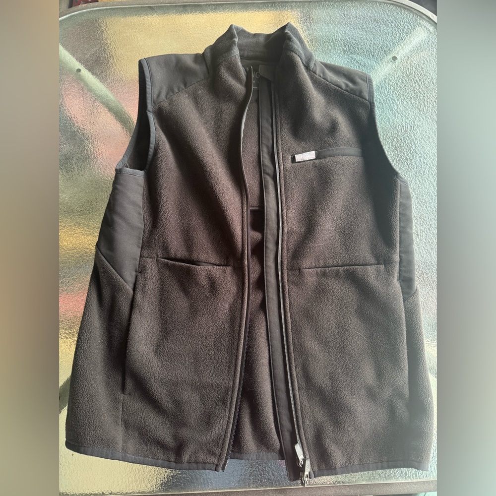 Figs Women’s Fleece Vest